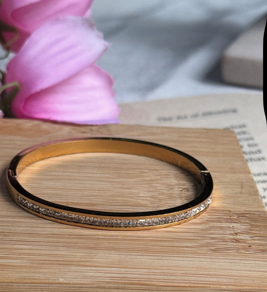 Cubic Zicrona Studded Bangle