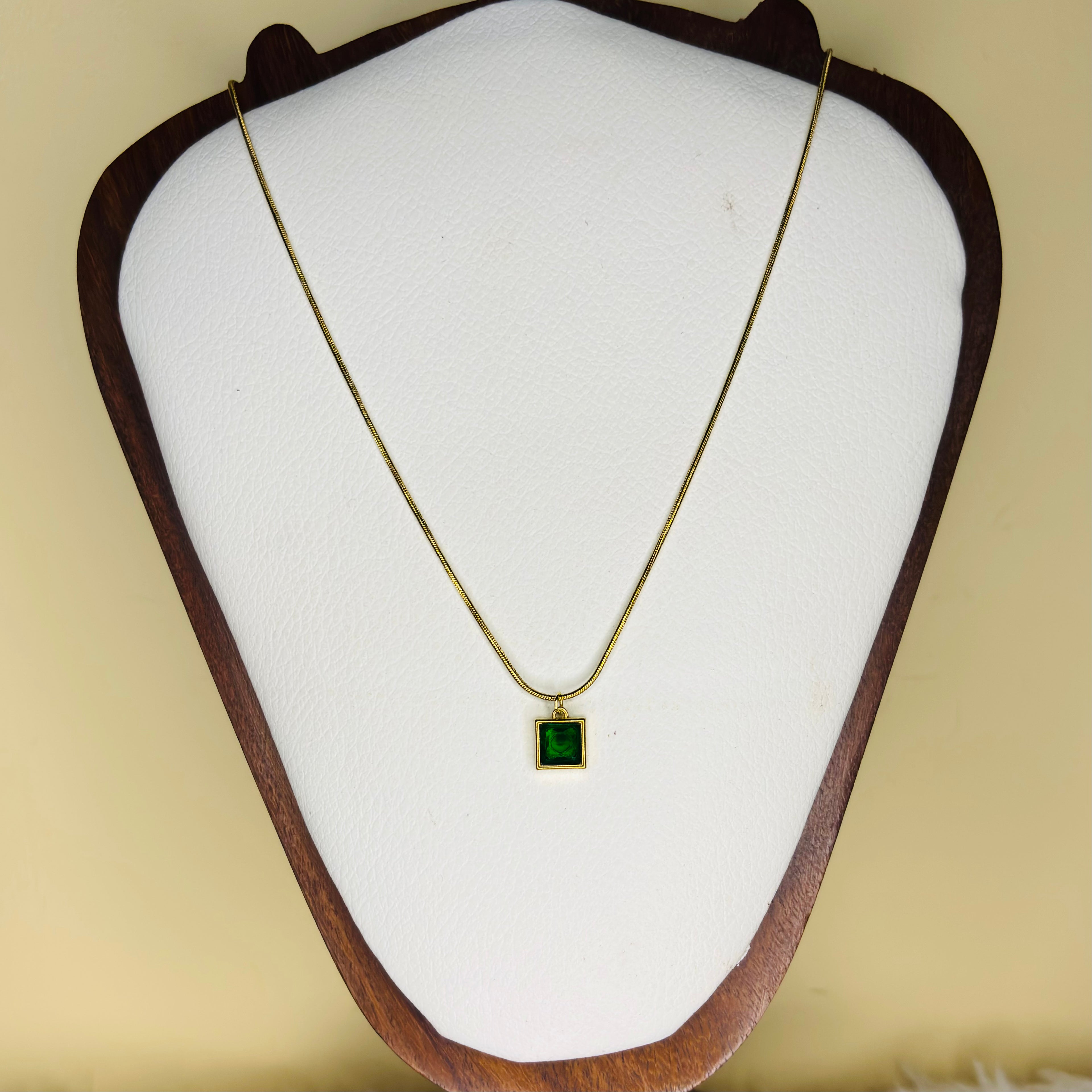 Minimal Muse Pendant