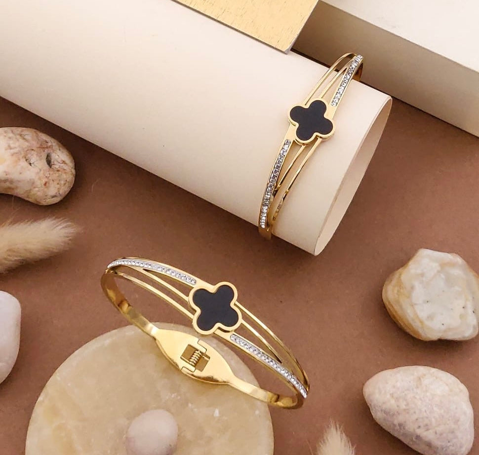 Black Clover  Bracelet